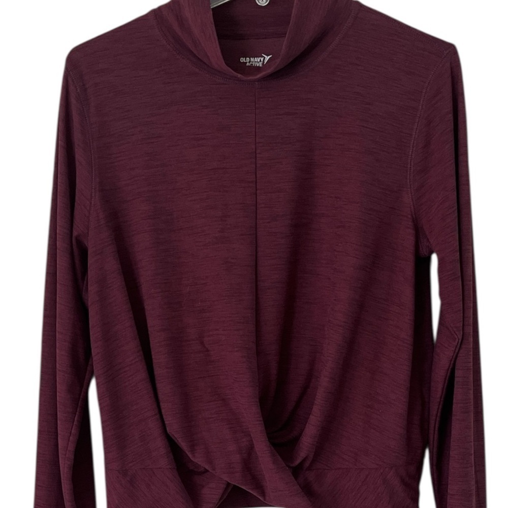 Old Navy Active Breathe On Women's Burgundy Twist Front Top Long Sleeves Size L